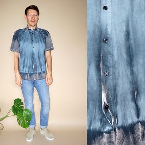 90&#39;s vintage men&#39;s blue batik shirt