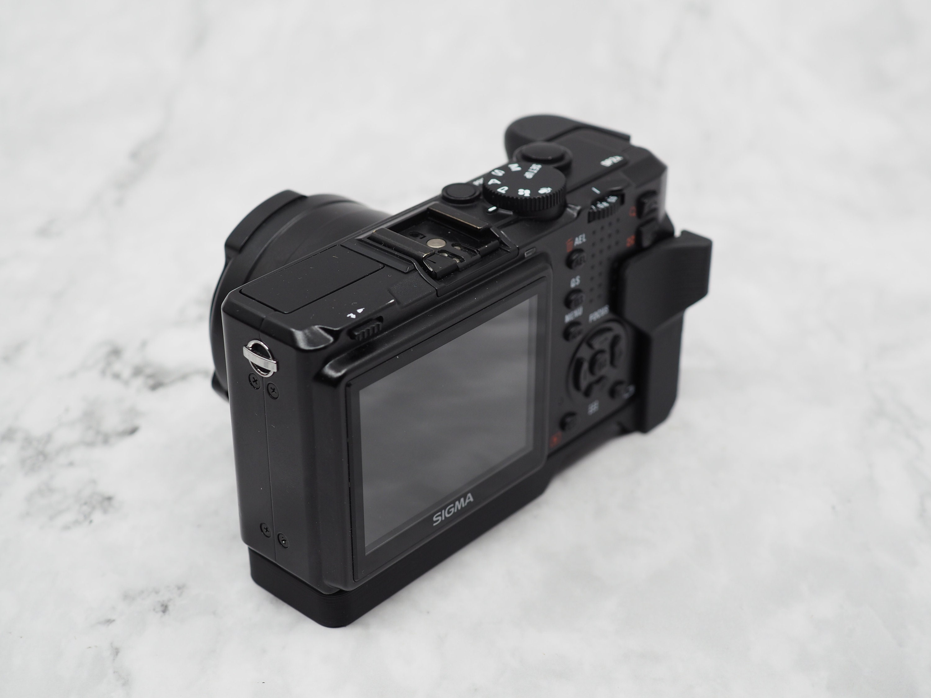 Sigma DP1-2 (全 14MP バージョン) ハンドグリップ (一体型サム