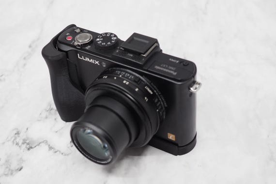 Panasonic Lumix DMC-LX7 Hand Grip, Integral Thumb Grip Camera NOT