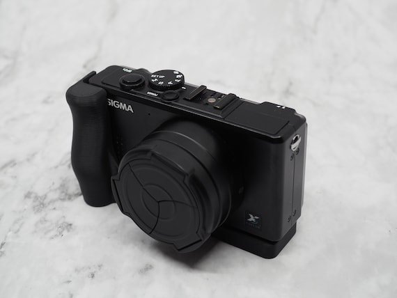 Sigma DP1-2 (全 14MP バージョン) ハンドグリップ (一体型サム 