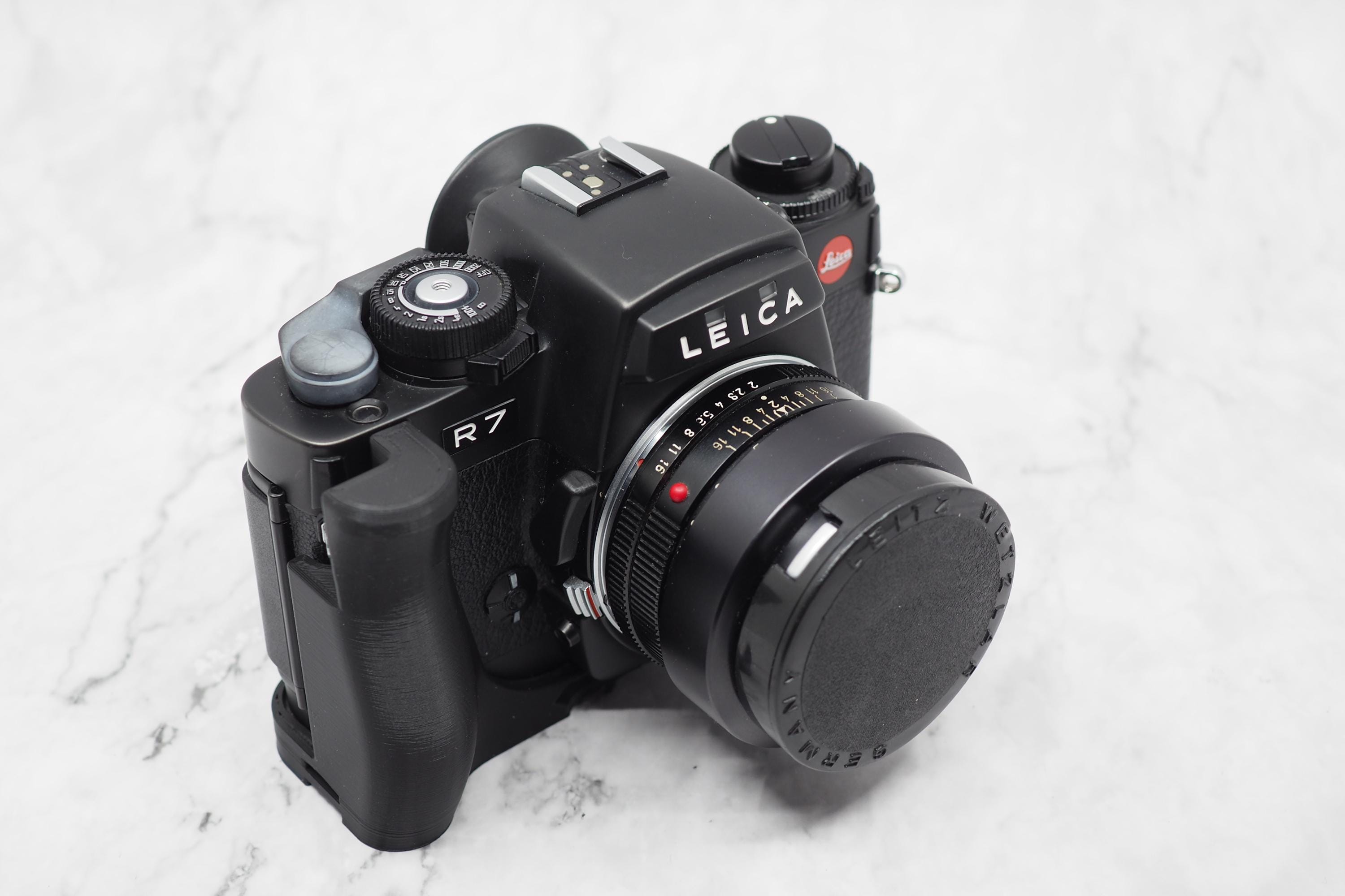 Leica R7 Grip Wrist Strap Feature Arca Swiss Spare Battery Spot