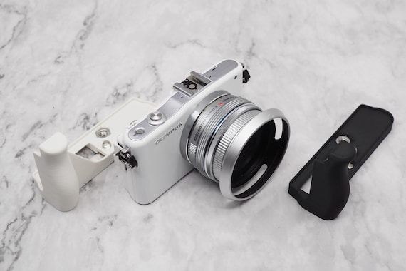 Olympus E-PM1 EPM1 Mini - Ergonomic Camera Grip (grip Only