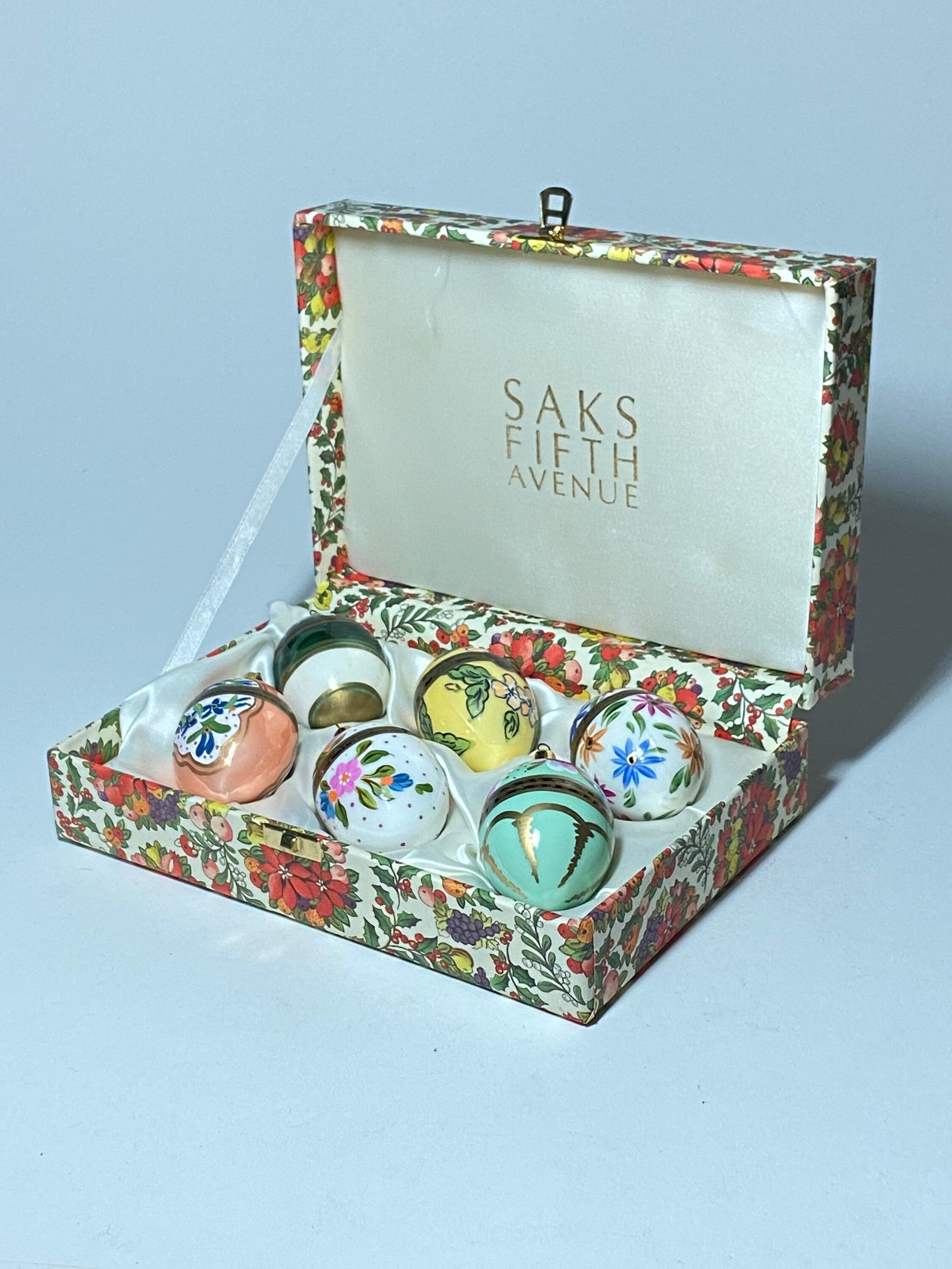 Retired Saks Fifth Avenue Box of 6 Hand Painted Easter Egg Ornaments. Made  in Germany. Original Price Tag Sticker. - Etsy