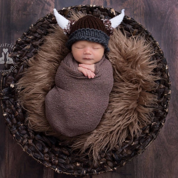 Knitted Viking Hat - Knit Viking Hat with horns and fur - Choice of color and size