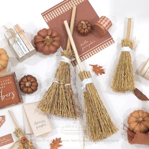 ONE Miniature Broom Natural RiceStraw Craft Broomstick Old Fashioned- Decoration- Miniature Dollhouse Accessories