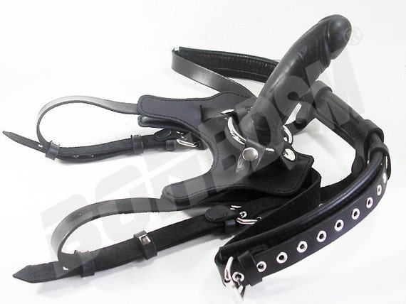 leather cock harness with pins Leather cock harness with pins