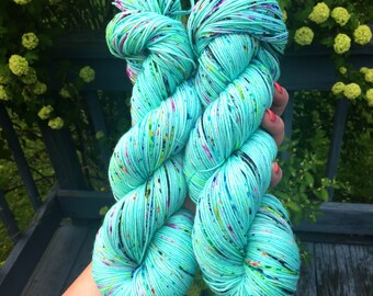 Jet Set, sock yarn, speckled yarn, hand dyed yarn, speckled sock yarn, colorful yarn, indie dyed yarn, knitter gift