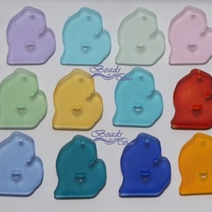 Seeglas MI Zustand Charme ~ 2stk (27x22mm) Regenbogen EXKLUSIVE ~ I Herz Chirurgisches Ohrringgröße Seeglas Strand Glasperlen