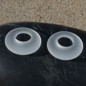 More Color~2pcs (20mm) SM Black Wihte Sea Glass Earring Donut Cultured Sea Glass Beach Glass Pendant Beads