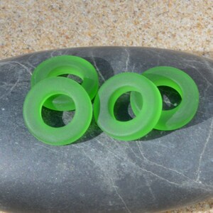 Sea glass beach glass 12mm Circle Rings Green 2pc Bottle-neck Style Rings Connector Cultured Sea Glass Pendants 4. Shamrock