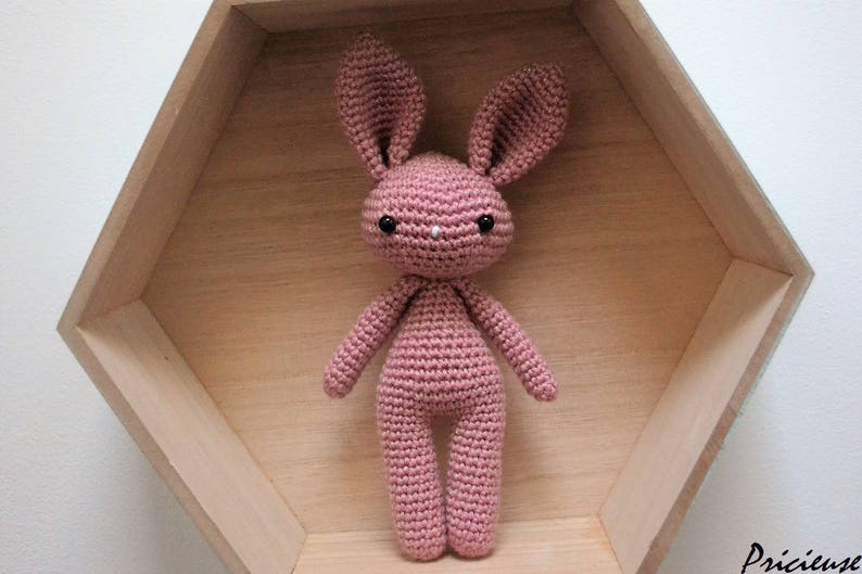 Amigurumi Hooked pink crown