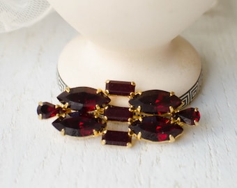 Garnet glass art deco vintage brooch with baguette crystals, geometric style brooch