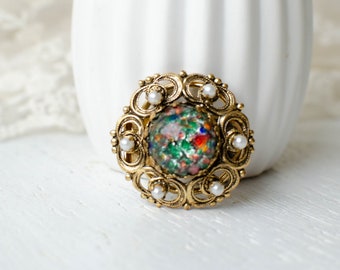 Vintage brooch with colorful art glass