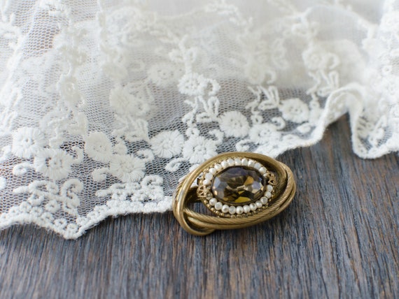 Vintage oval brooch with brown glass crystal and … - image 5