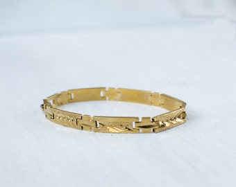 Golden tone Bracelet with different links, vintage bracelet for men