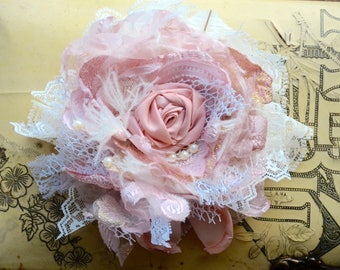 Riesige FLOWER CLIP rustikale Boho | Handgemachte Stoff Haar Blume | Haar blume/Barrette | Feder Haar Fascinator | Braut-Haar-Clip