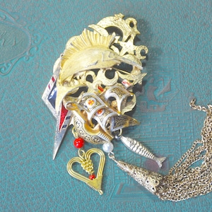 Handmade SHIP NAUTICAL JEWELRY | Steampunk Brooch | Repurposed Vintage Jewelry | fisherman/Woman Jewelry | Spanish Ship|Beach Wedding
