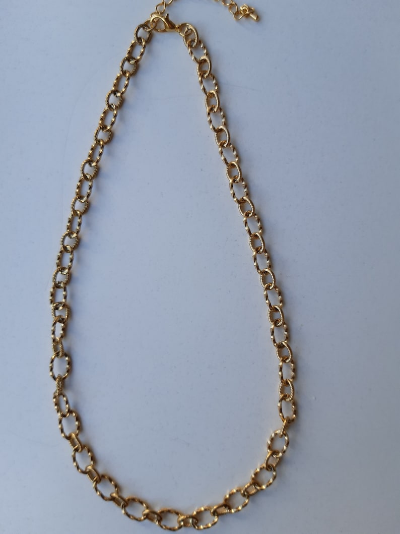 Gouden ketting met bewerkte schakels, 45 cm lang verlengketting, kreeftenklauw slotje, voor mannen en vrouwen, stevige ketting. afbeelding 5