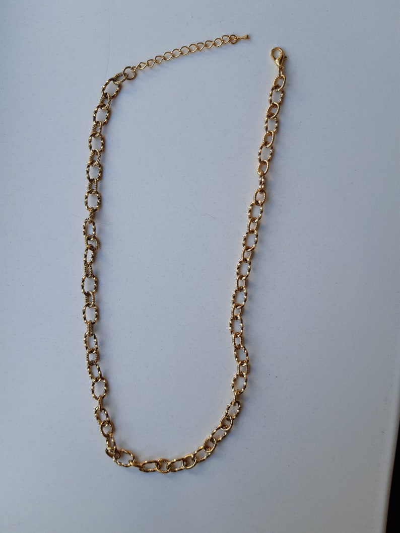 Gouden ketting met bewerkte schakels, 45 cm lang verlengketting, kreeftenklauw slotje, voor mannen en vrouwen, stevige ketting. afbeelding 7