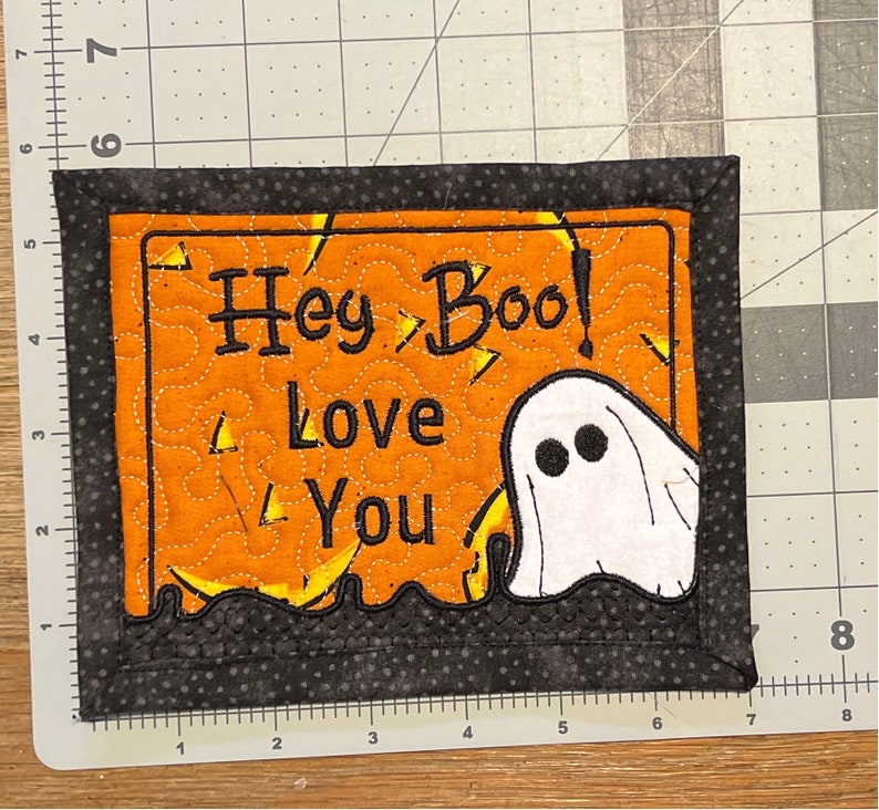 Mini quilt gift Hey Boo image 6