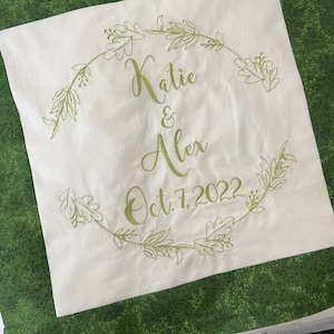 Custom Embroidered Finished Wreath Quilt Block