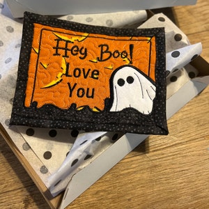 Mini quilt gift Hey Boo image 9