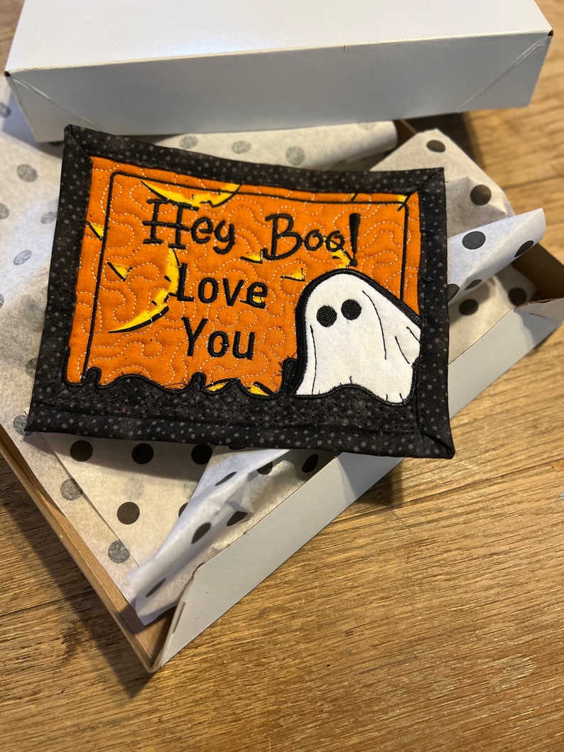 Mini quilt gift Hey Boo image 9