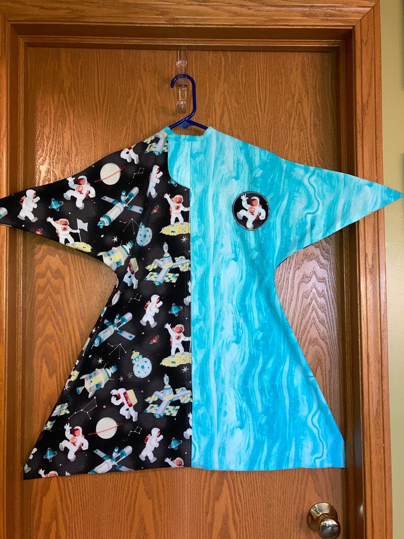 EXTRA LARGE Magic Zzleeper Blanket Astronauts in Outer Space