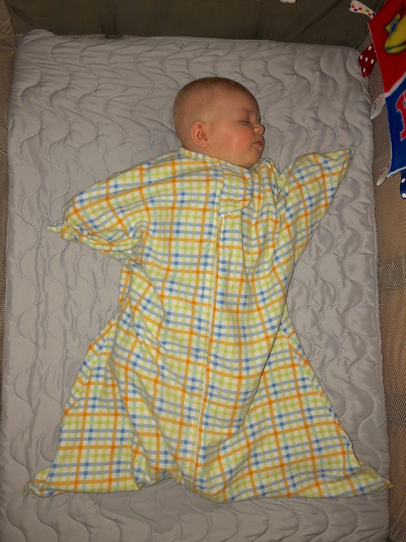 EXTRA LARGE Magic Zzleeper Blanket Astronauts in Outer Space