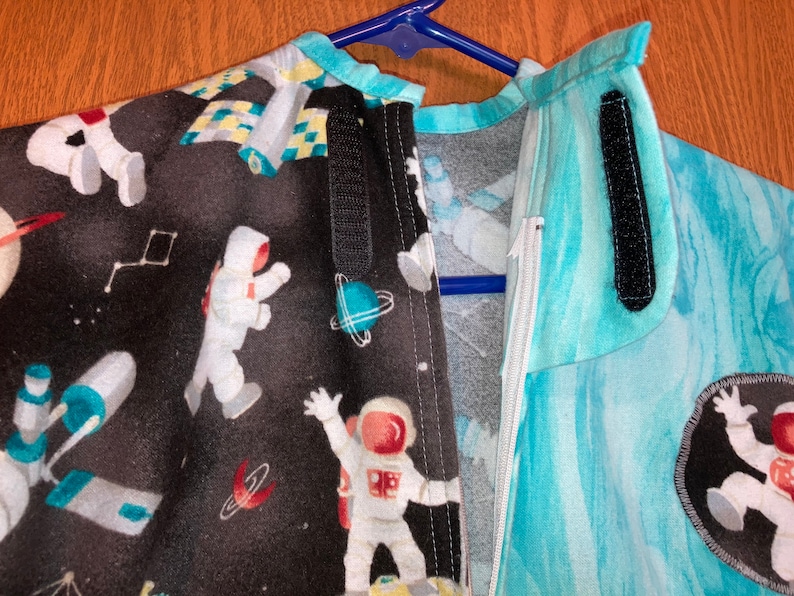 EXTRA LARGE Magic Zzleeper Blanket Astronauts in Outer Space