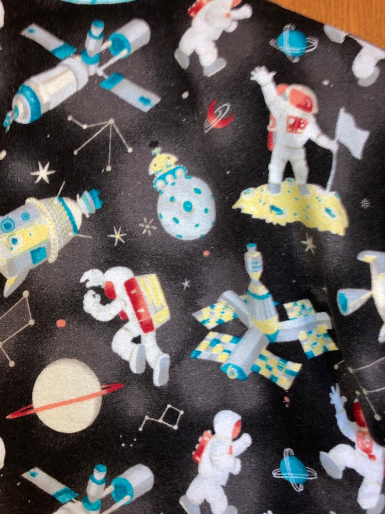 EXTRA LARGE Magic Zzleeper Blanket Astronauts in Outer Space