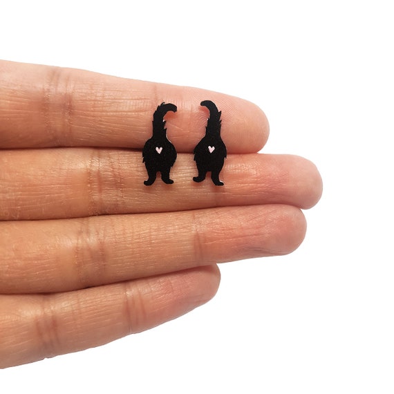 Cat butt earrings deals
