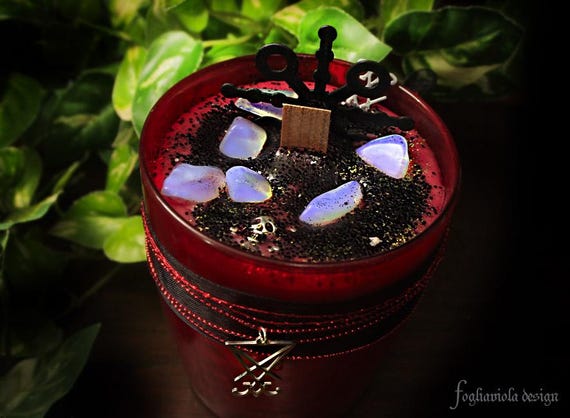 SALEM BLACK MAGIC witch candle red candle mary sibley sorceress pagan spell goth decor ritual candle glass opale quarzo cera nera regalo