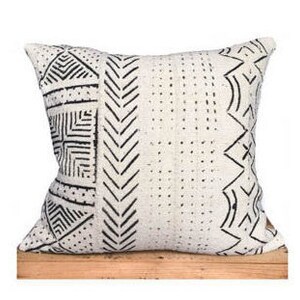 Mudcloth Pillow Cover, African Mud Cloth, Authentic Mud Cloth Pillow | Black and White | 'San Simeon'