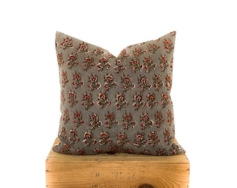 Taie d'oreiller à imprimé indien, 50 cm (20 po.) Gris avec fleurs, Plusieurs tailles disponibles