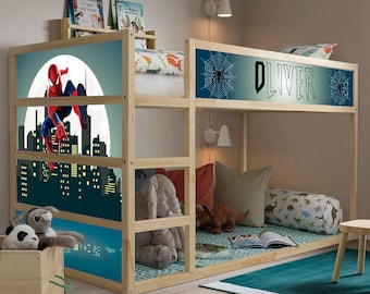 Pegatinas de cama Kura de Spiderman con nombre - Calcomanías personalizadas de superhéroes Ikea Kura para dormitorio de niño - Decoración autoadhesiva para cama de niño