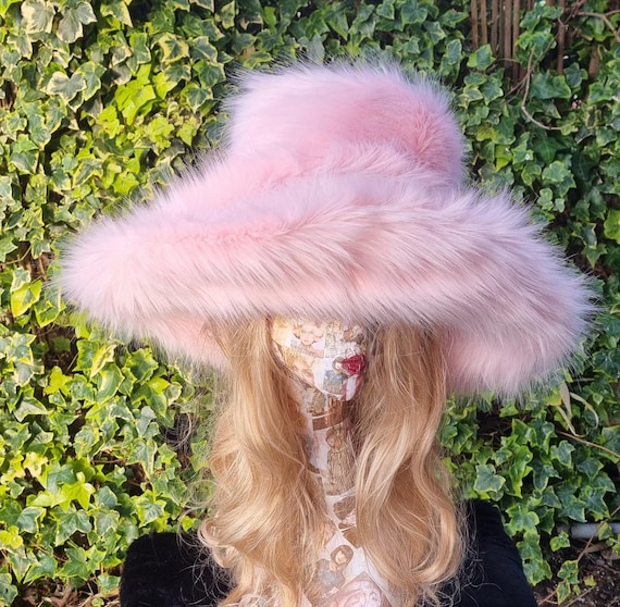 Plush Vintage Pale Mauve Fuzzy Fur Bucket Hat w/Grosgrain Band. Made in England Pink Faux Fur Bucket Hat: Plush Winter Fashion - Etsy main image 4