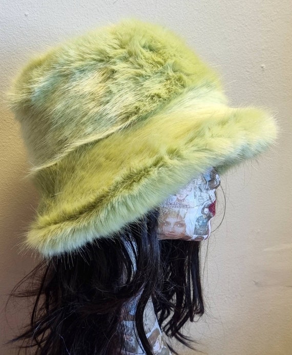 Stunning Super Luxury Avocado Faux Fur 