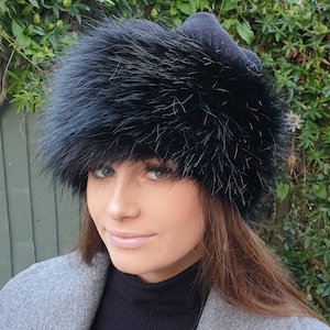 Fleece Top Faux Fur Hat in Long Black with Full Polar Fleece Lining