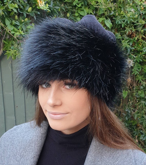 Fleece Top Faux Fur Hat in Long Black 