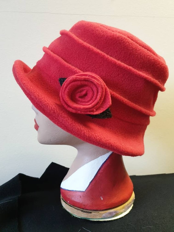 Red Fleece Hat Lined With Polar Fleece-downton Abbey Hat  display picture 2