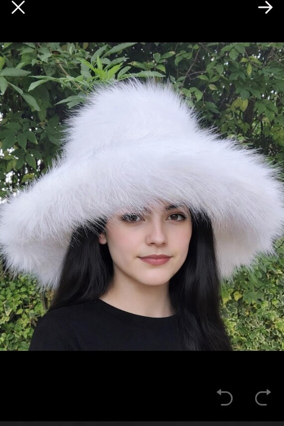 Extra Wide-oversized Wire Brim White Fuzzy Bucket Hat-white  display picture 3