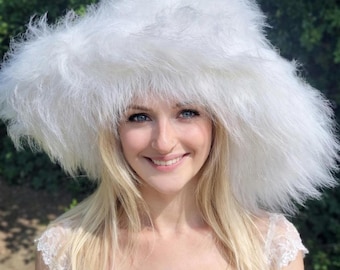 Mega Fluffy White -Extra Wide Wire Brim -Fuzzy Bucket Hat-Oversized Bucket Hat -Cruelty Free-Wide Brim-Pamela Anderson-White Fur