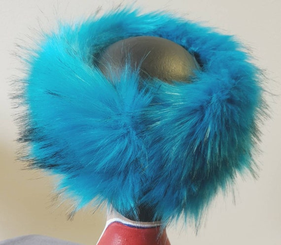 Chic Teal Faux Fur Headband Slay The Slopes Faux Fur Headband - Teal | Fashion Nova main image 4