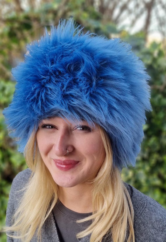 1950s Maison Blanche Blue/Gray Faux Fur‎ Hat w/Original Box White Rabbit Fur Muff Hand Warmer & Hat Mid Century 1950 main image 2