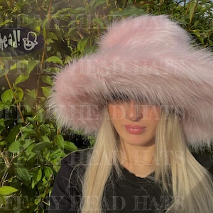 Extra Wide- Wire Brim Pale Pink Fuzzy Bucket Hat-Pink Fur Hat-Fake Fur Hat-Rave Hat-Pink Bucket Hat-Vegan fur hat-Pam Anderson-Oversized Hat