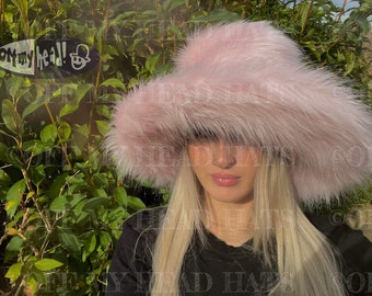 Extra Wide- Wire Brim Pale Pink Fuzzy Bucket Hat-Pink Fur Hat-Fake Fur Hat-Rave Hat-Pink Bucket Hat-Vegan fur hat-Pam Anderson-Oversized Hat