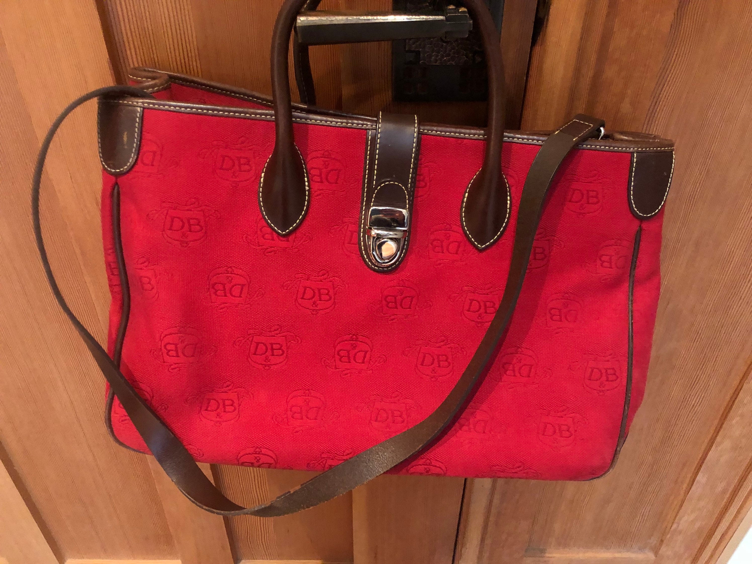 Leather handbag Dooney and Bourke Red in Leather - 36802927