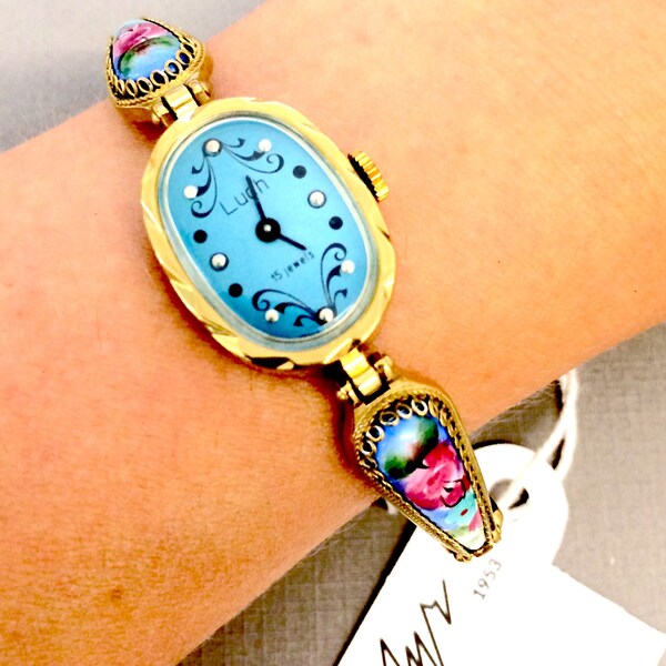Elegant Women's Minsk Mechanical Enamel Vintage Style Finift Watch "Luch". Blue-turquoise face with enameled bracelet.