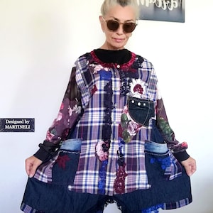 Plus Size Duster aus Upcycled Cotton: Floral Patchwork-Denim-Jacken-Kleid
